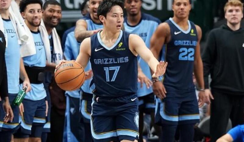 NBA / 機會越來越多！河村9中0後7中3：三分開胡+7記妙傳，美媒盛讚1.72米日籃超控（影）