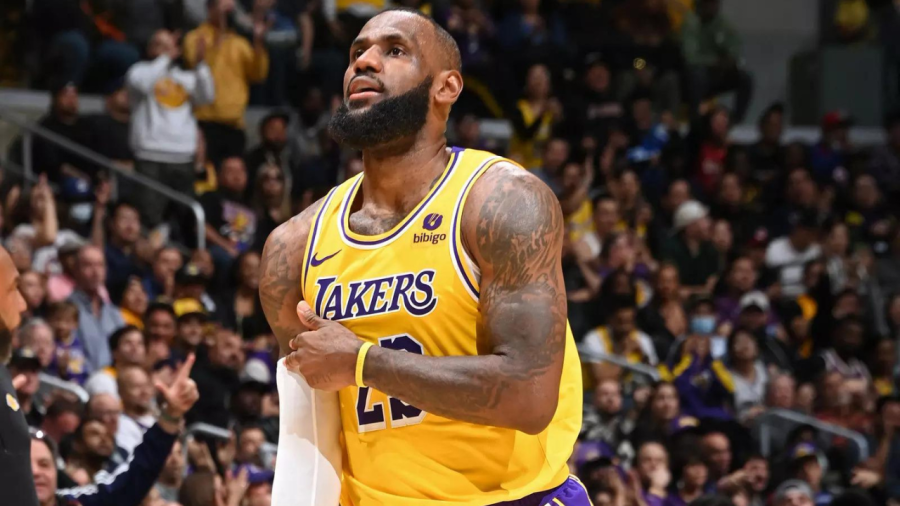 LeBron James: How Lakers star leads them to victory against Oklahoma City?  | NBA News - Times of India