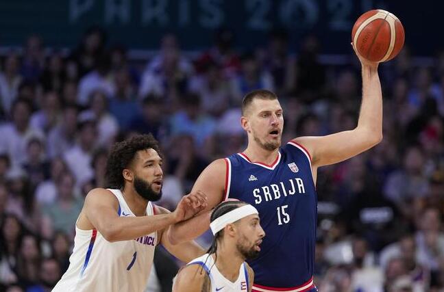 狂勝63分！塞爾維亞男籃和女籃同時創造了奧運隊史最大分差勝利！隊友向約基奇道歉，8強名單呼之慾出