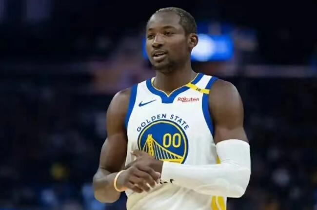 NBA / 美媒預測新賽季各大獎項的5位有力爭奪者：周志豪衝ROY，溫班DPOY，勇士小將上榜