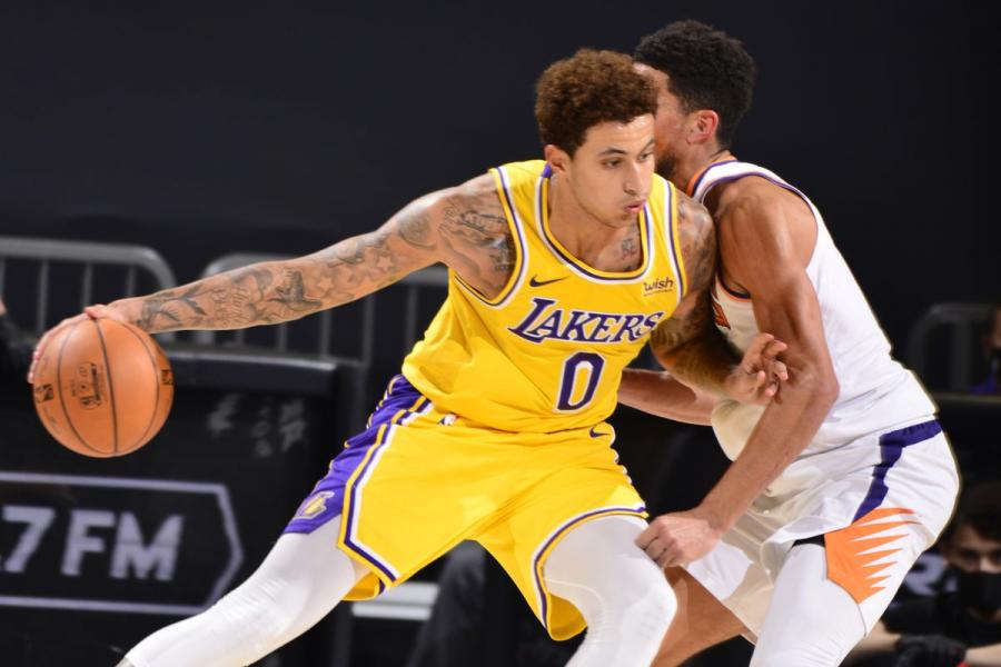 Kyle Kuzma helps Lakers rally in fourth to beat Suns - Silver Screen and Roll