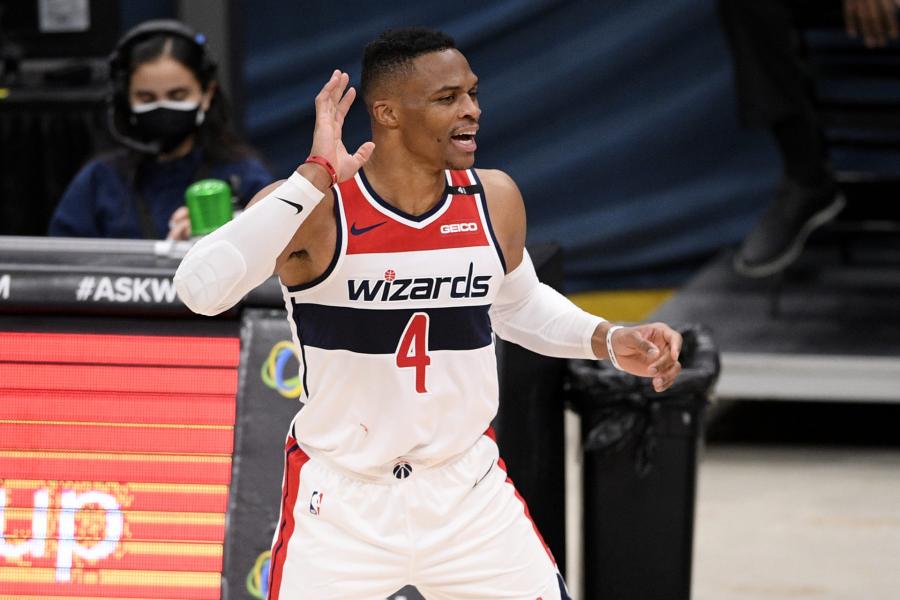 WATCH: Russell Westbrook Tries Extremely Hard As He Coaches the Wizards During the Time Out - EssentiallySports