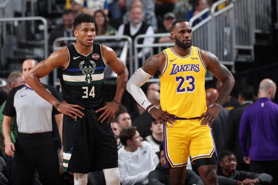 Giannis Antetokounmpo Admits LeBron James Is Still The Best Player In The World – Fadeaway World