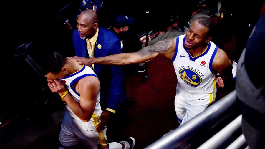 Why Andre Iguodala thinks Steph Curry shouldn't play again this season