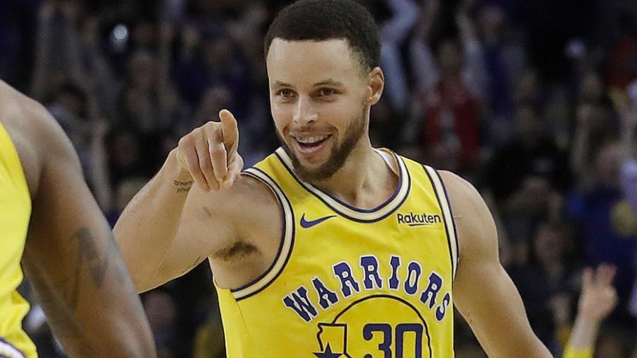 Stephen Curry has no plans on 'switching jerseys any time soon' amid looming Warriors extension deadline | Fox News