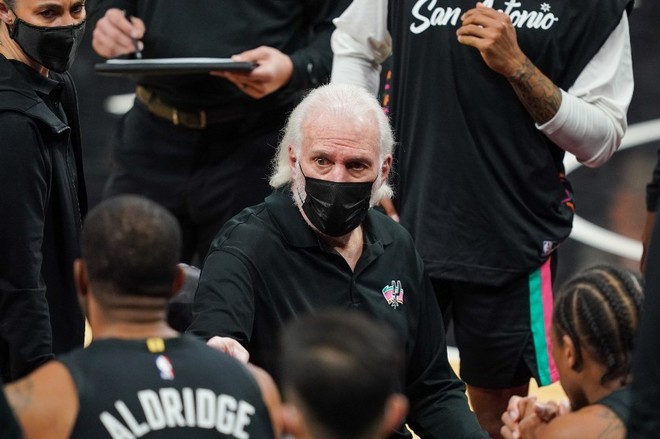 NBA Coronavirus: Gregg Popovich, entrenador de los Spurs de San Antonio, se vacuna contra el Covid-19 | MARCA Claro Usa