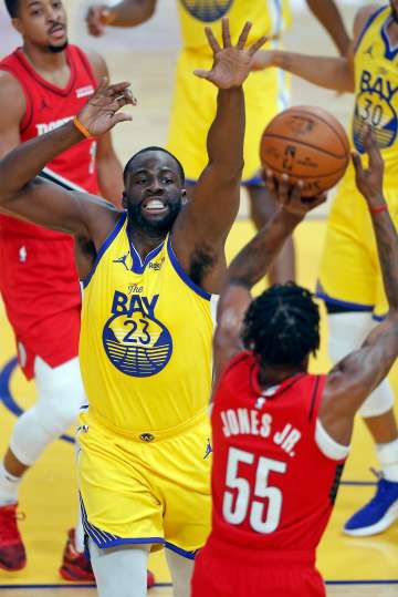 Give Draymond Green big assist in Steph Curry's monster night, Warriors' return to form - SFChronicle.com
