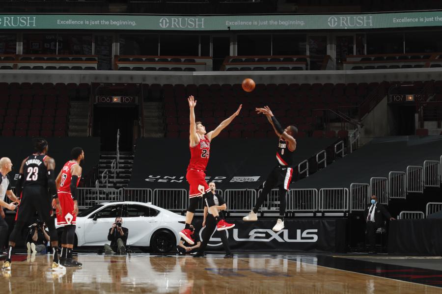 Instant Analysis: Damian Lillard hits buzzer-beater in impressive comeback win over Bulls | RSN