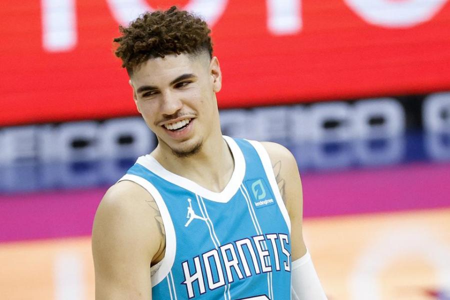 Charlotte Hornets' LaMelo Ball Should Start At Point Guard