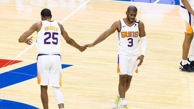 Suns' Chris Paul, Mikal Bridges React to Joel Embiid's Buzzer-Beater Shot -  Sports Illustrated Philadelphia 76ers News, Analysis and More