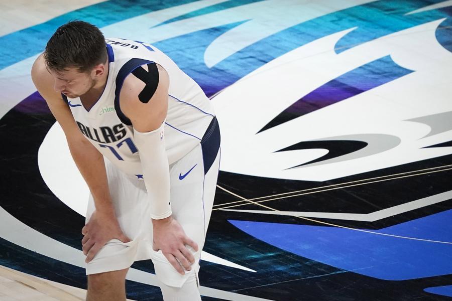 Mavs' Luka Doncic plays through neck pain, struggles with series-low shooting in Game 4 loss to Clippers