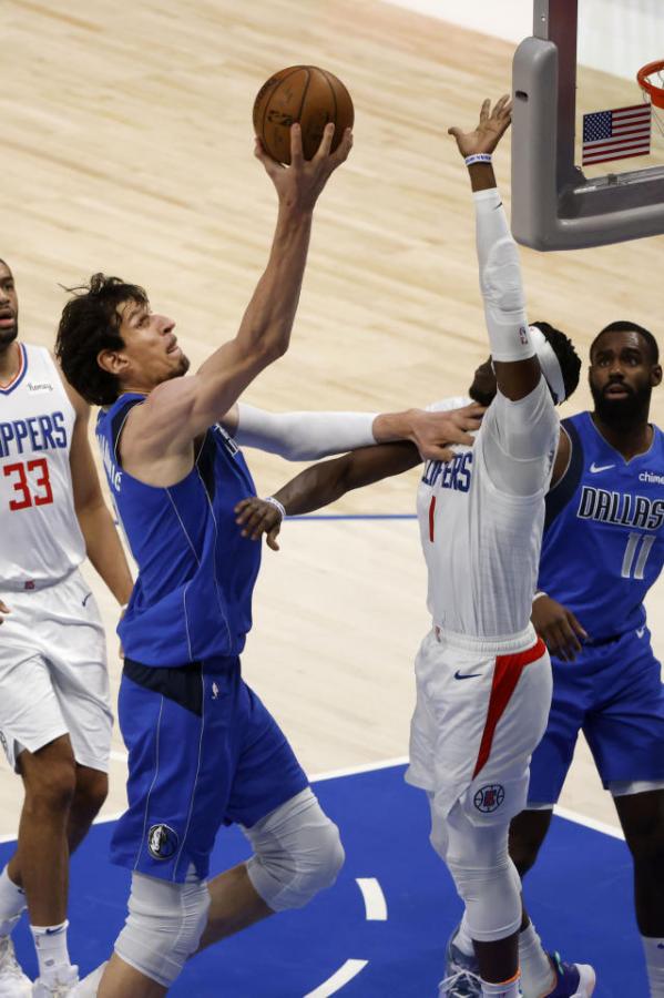 Clippers beat Mavs 104-97, force Game 7 in another road win