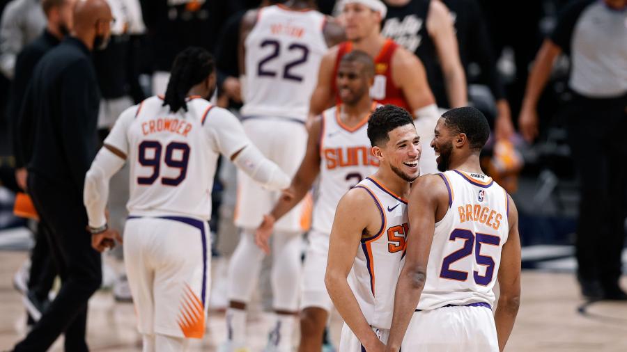 Chris Paul, Phoenix Suns eliminate Denver Nuggets in sweep