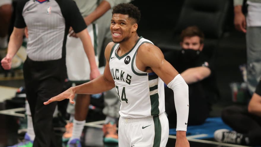 Giannis Antetokounmpo pays Durant ultimate compliment | Yardbarker