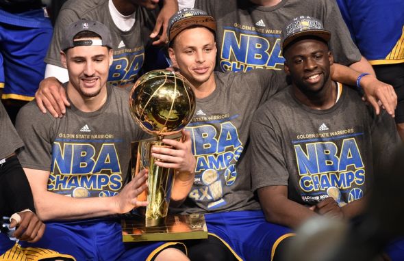 stephen-curry-klay-thompson-draymond-green-nba-playoffs-golden-state-warriors-cleveland-cavaliers-590x900