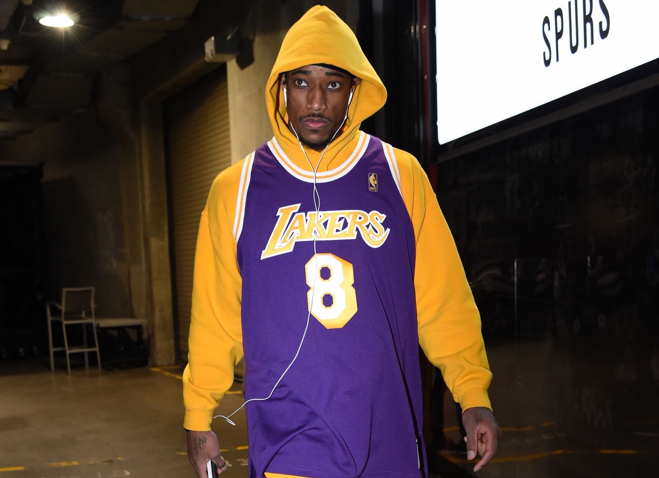 LOS ANGELES, CA - FEBRUARY 3: DeMar DeRozan #10 of the San Antonio Spurs arrives to the game against the LA Clippers on February 3, 2020 at STAPLES Center in Los Angeles, California. NOTE TO USER: User expressly acknowledges and agrees that, by downloading and/or using this Photograph, user is consenting to the terms and conditions of the Getty Images License Agreement. Mandatory Copyright Notice: Copyright 2020 NBAE (Photo by Andrew D. Bernstein/NBAE via Getty Images)