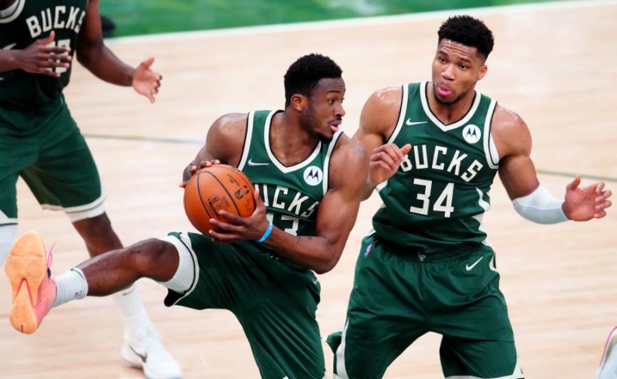 2021 NBA Finals Game 3: Best photos from Milwaukee Bucks&#39; win