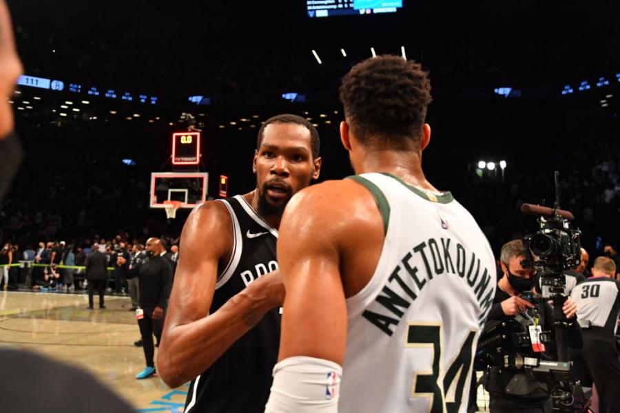 Giannis Antetokounmpo on Kevin Durant: &#39;He&#39;s Still The Best Player In The  World&#39; | SLAM