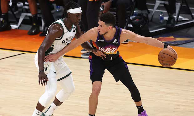 Bucks&#39; 2nd quarter run too much for Suns as Milwaukee wins Game 5