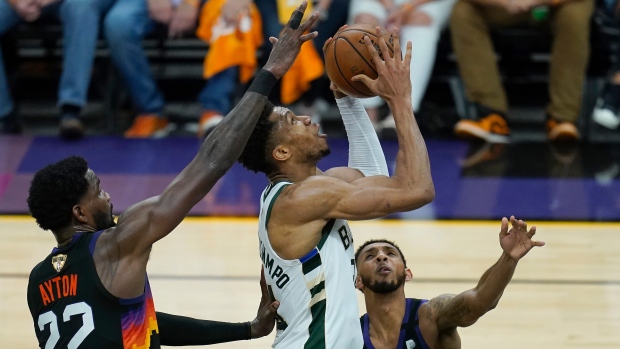 Milwaukee Bucks Phoenix Suns Game 5 NBA Finals - TSN.ca