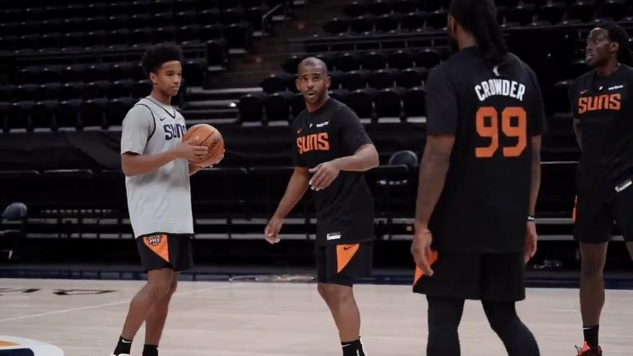 Chris Paul getting ready for his debut with the Suns - YouTube