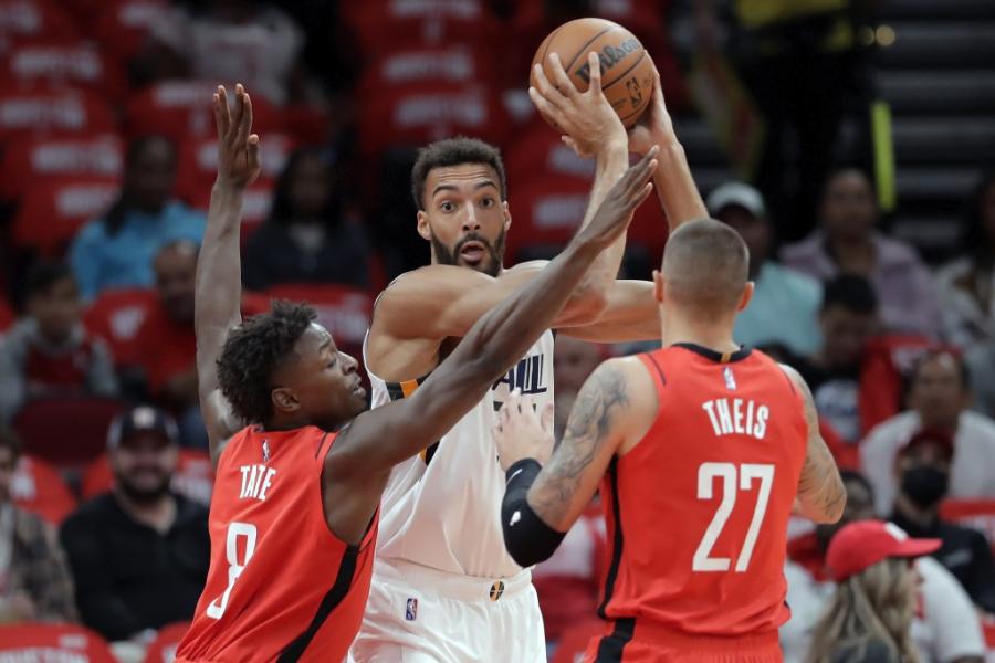 Jazz put 7 in double figures as Utah routs Houston 122-91 | Taiwan News | 2021-10-29 10:39:32