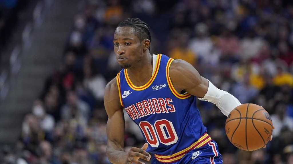 Golden State Warriors forward Jonathan Kuminga against the Chicago Bulls during an NBA basketball game in San Francisco, Friday, Nov. 12, 2021. (AP Photo/Jeff Chiu)