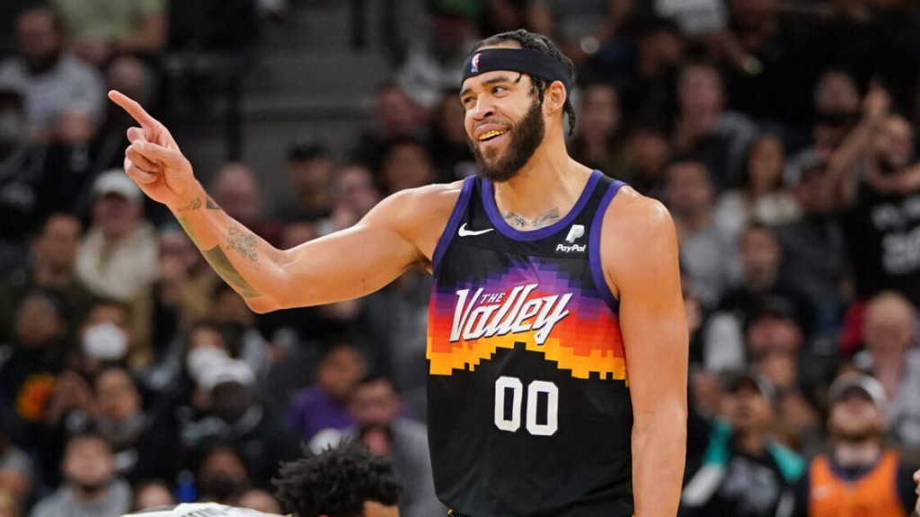 Nov 22, 2021; San Antonio, Texas, USA;  Phoenix Suns center JaVale McGee (00) disputes a call in the second half against the Phoenix Suns at the AT&T Center. Mandatory Credit: Daniel Dunn-USA TODAY Sports