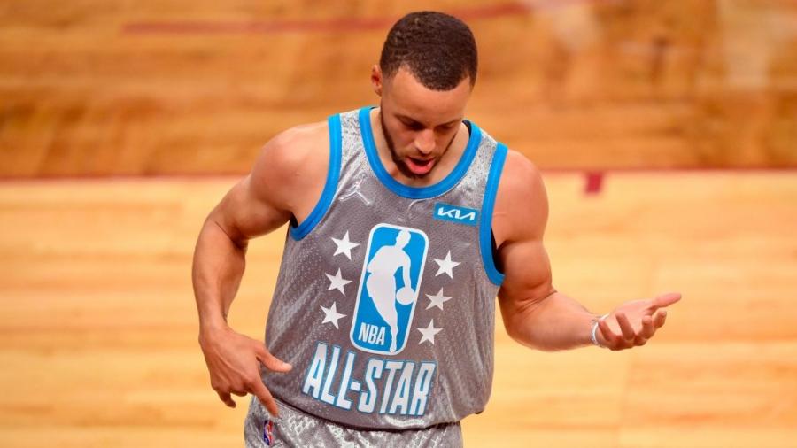 The Cleveland crowd really gon get Stephen Curry his first All-Star Game MVP!&quot;: The Warriors' superstar explodes for 24 first-half points, leads the MVP race - The SportsRush