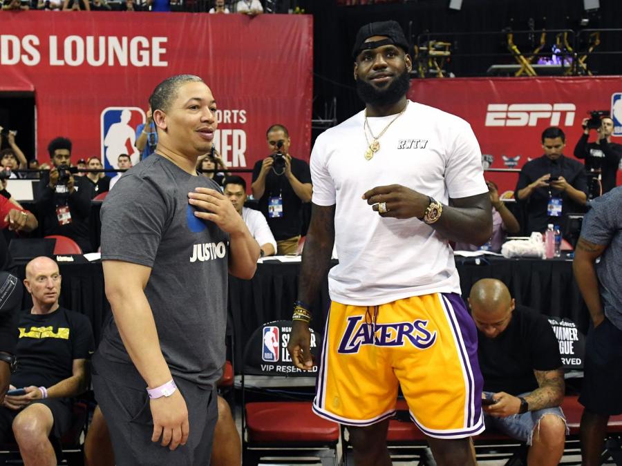 Lakers rumors: Tyronn Lue was 'insulted' by contract offer, felt team 'only saw him as a coach for LeBron' - Silver Screen and Roll