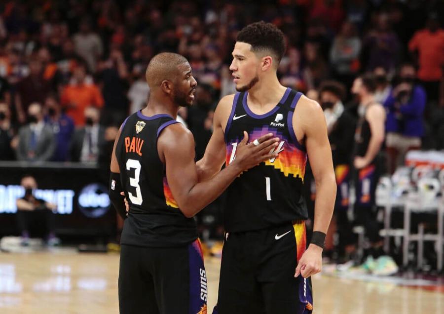 Devin Booker, Chris Paul continue to be a nightmare for the Bucks' defense  – The Athletic