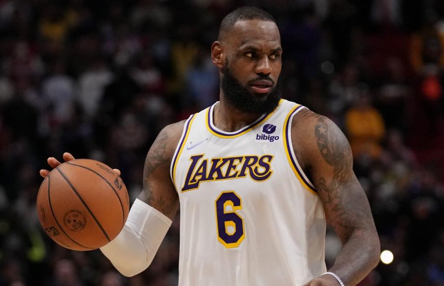 LeBron James reaches historic NBA points, rebounds, assists mark