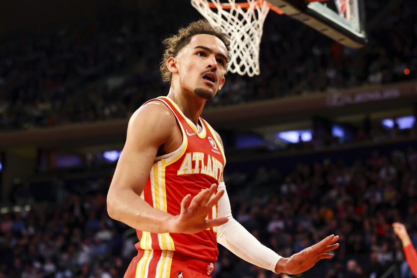 Young scores 45 in return to MSG, Hawks beat Knicks 117-111 - The San Diego  Union-Tribune