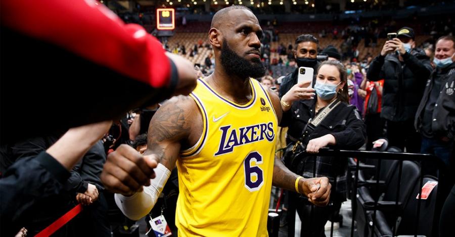 LeBron James 正式超越Karl Malone 成為歷史例行賽得分榜第2 位| HYPEBEAST