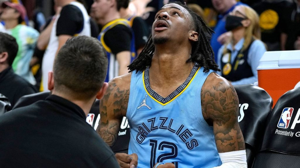 Ja-Morant-of-the-Memphis-Grizzlies-suffers-a-bone-bruise-1024x576