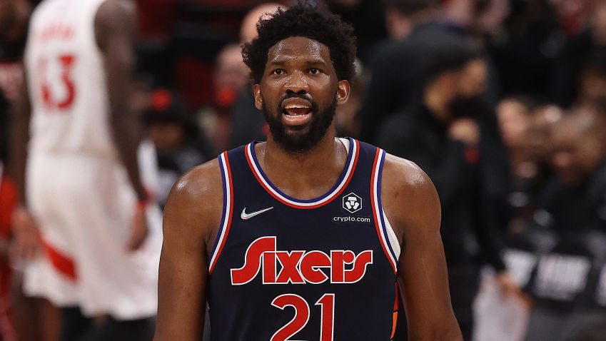 76ers' Joel Embiid suffers orbital bone fracture, concussion, listed as out