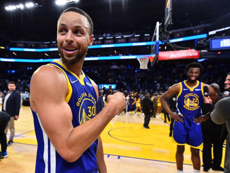 Steph Curry Reacts to Andrew Wiggins' Defense on Luka Doncic - Inside the  Warriors