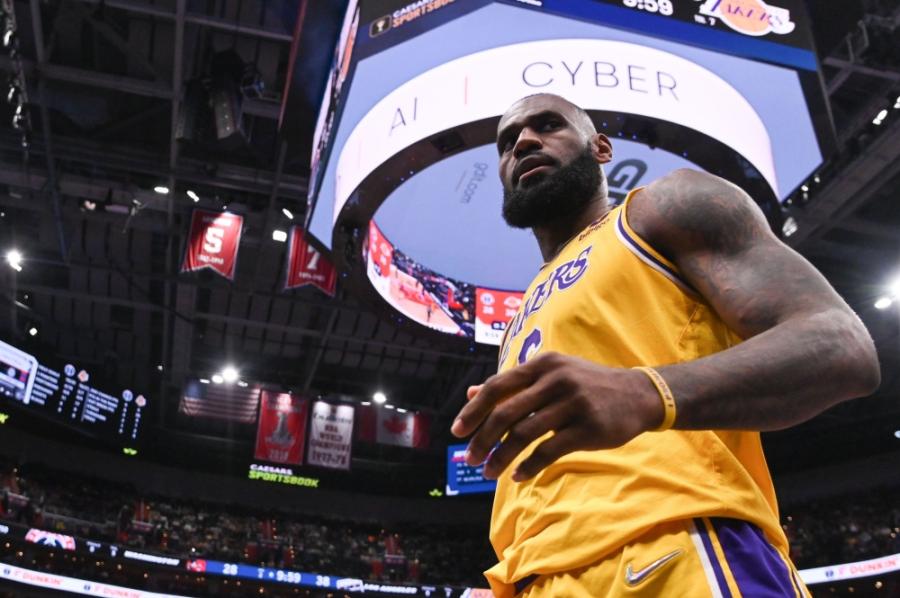 LeBron James extends with the Lakers: What now? | HoopsHype