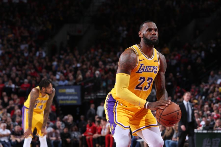 LeBron James believes he and Lakers will right free-throw shooting