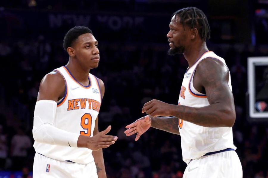 Julius Randle and RJ Barrett remain key to it all for Knicks in 2022 | Julius randle, Knicks, Julius