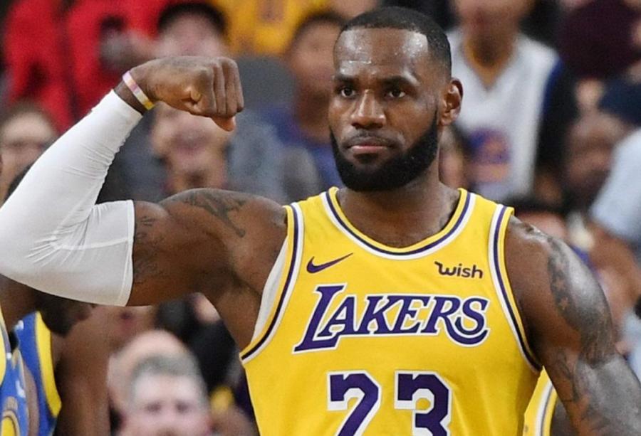 Report: LeBron James has looked 'strong' in ramp-up workouts during current  Lakers road trip - Lakers Daily