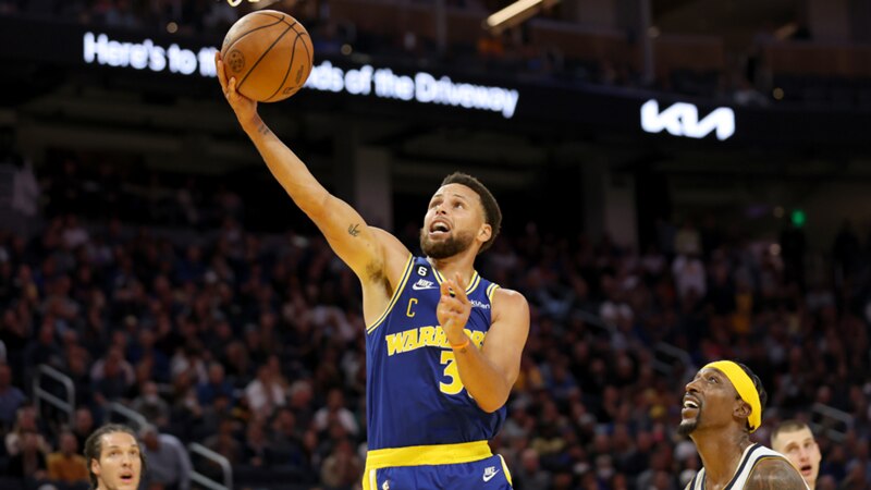 Stephen Curry and Golden State Warriors offense make history in win over Kings, Lakers slump to