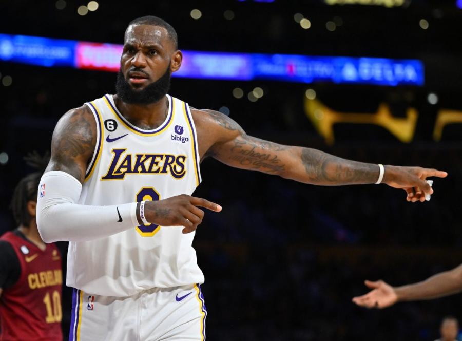 Chandler Parsons calls out LeBron James: 'This man flops' - Lakers Daily