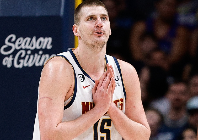 Un triple-double 13 étrange pour Nikola Jokic | NBA