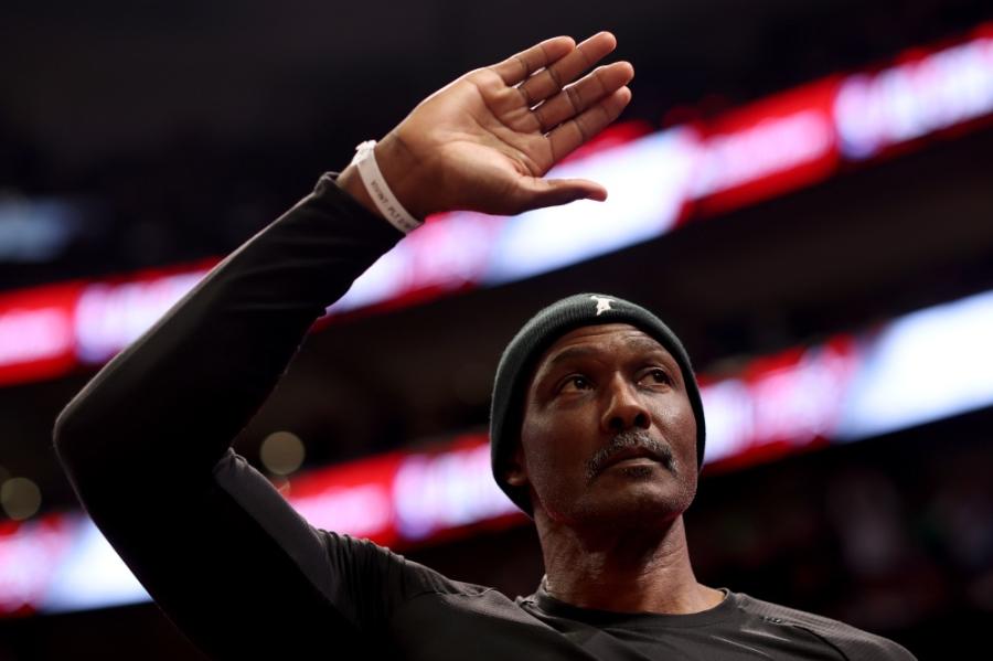 NBA should be ashamed for honoring Karl Malone during All-Star Weekend