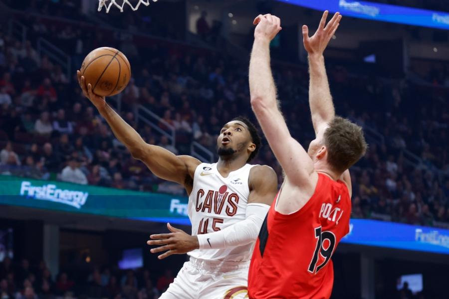 Cavaliers rout Raptors as Donovan Mitchell scores 35 points – News-Herald