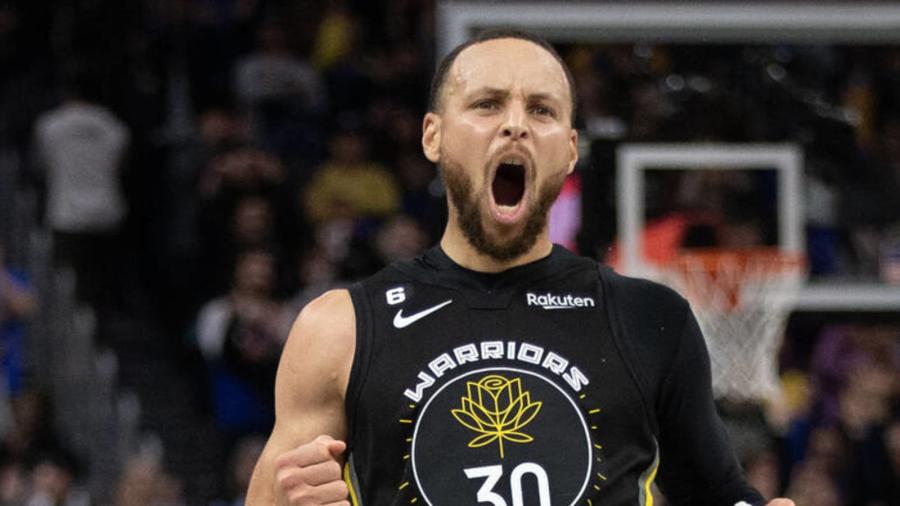 Stephen Curry redefines 'clutch' in Warriors' win over Bucks | Yardbarker