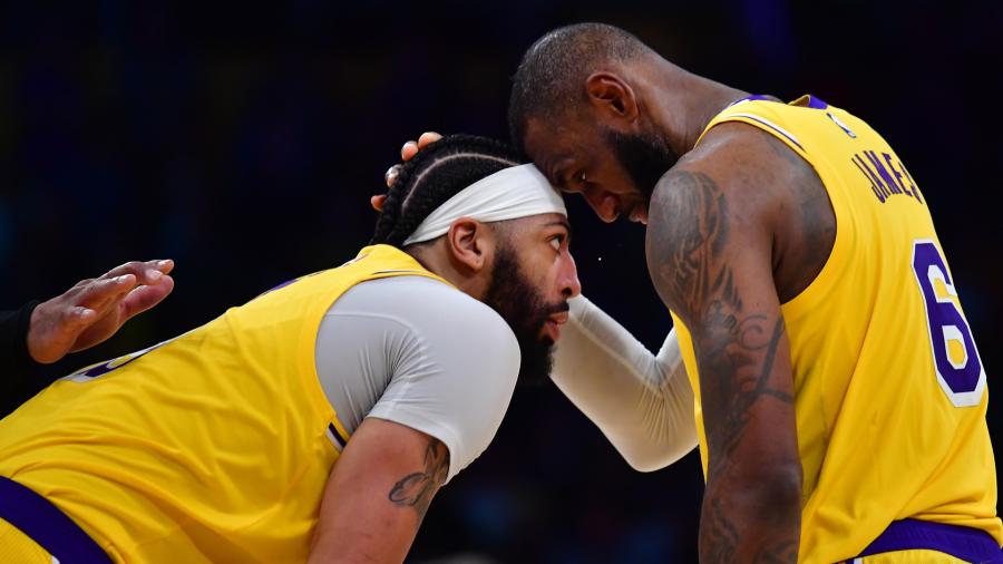 Brain fart': LeBron James epically calls out Anthony Davis for costly foul vs. Wolves - NBC Sports Bay Area