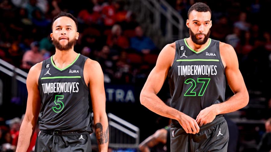 Rudy Gobert punches Kyle Anderson: Timberwolves teammates separated after  argument in timeout huddle | Sporting News Canada