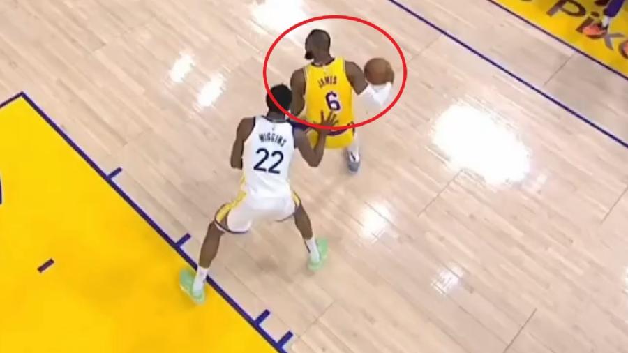 Video: LeBron James got called for rare violation against Warriors